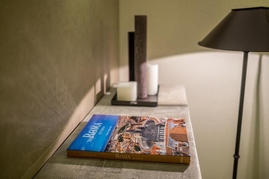 Room 230 Roma Luxury Suites Habitación foto